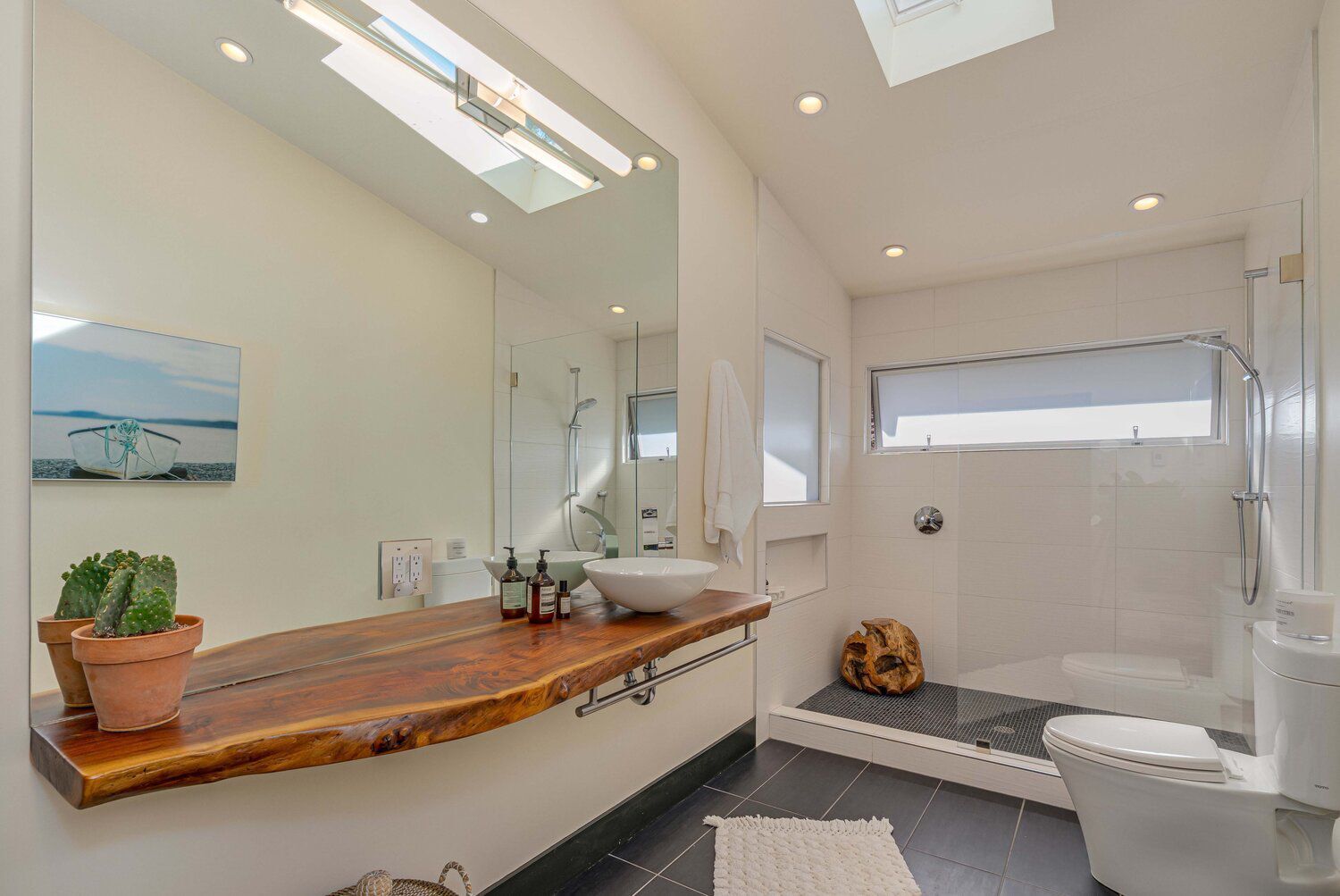 For sale: a Napa midcentury modern style home